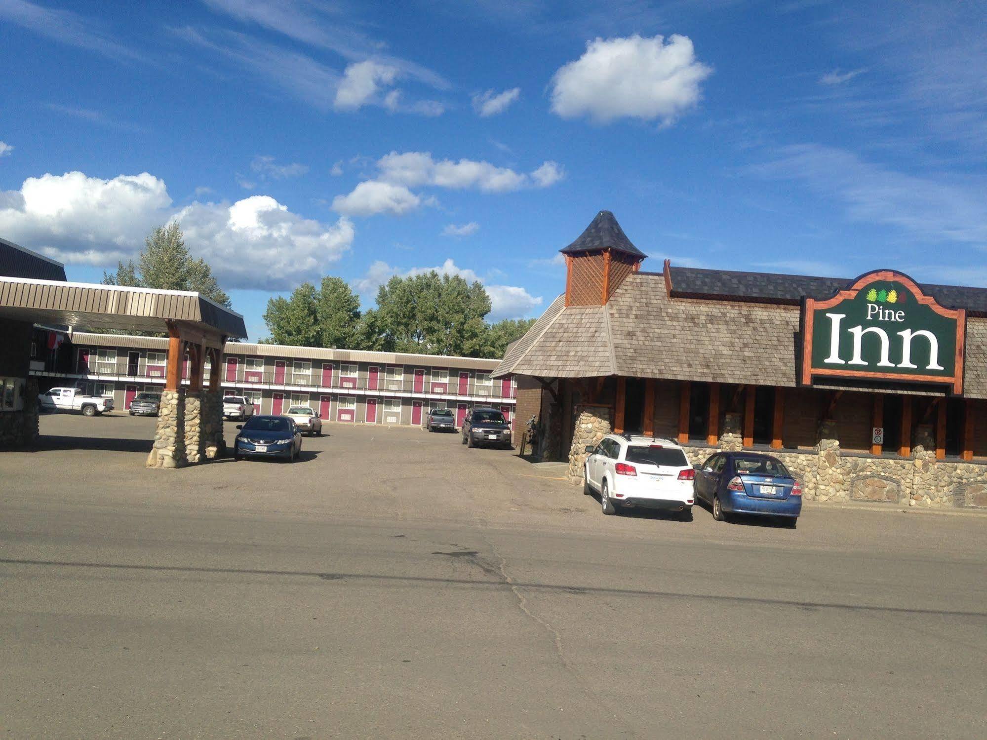 The Pine Inn Chetwynd Luaran gambar